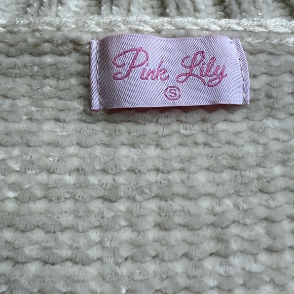 Pink Lily Sweater - Picture 3 of 4